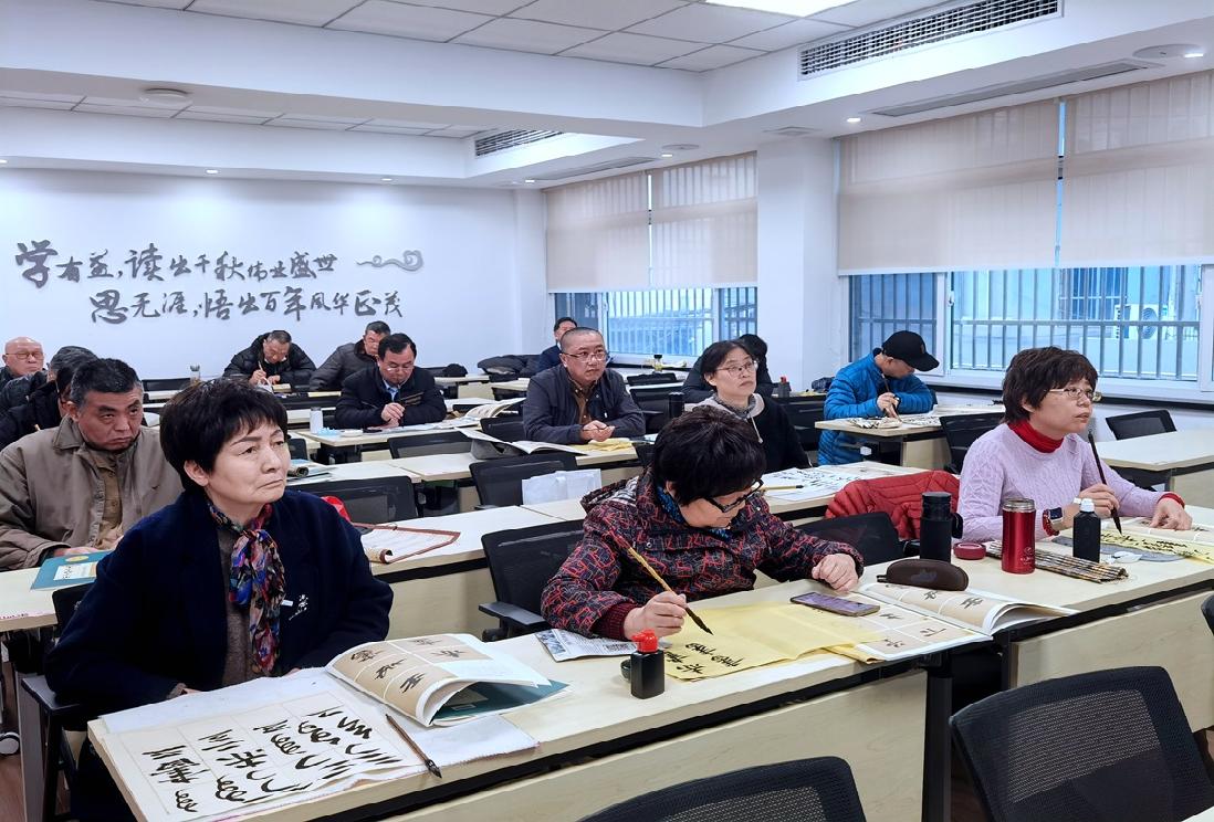 无锡市老年大学税务分校迎来开学季